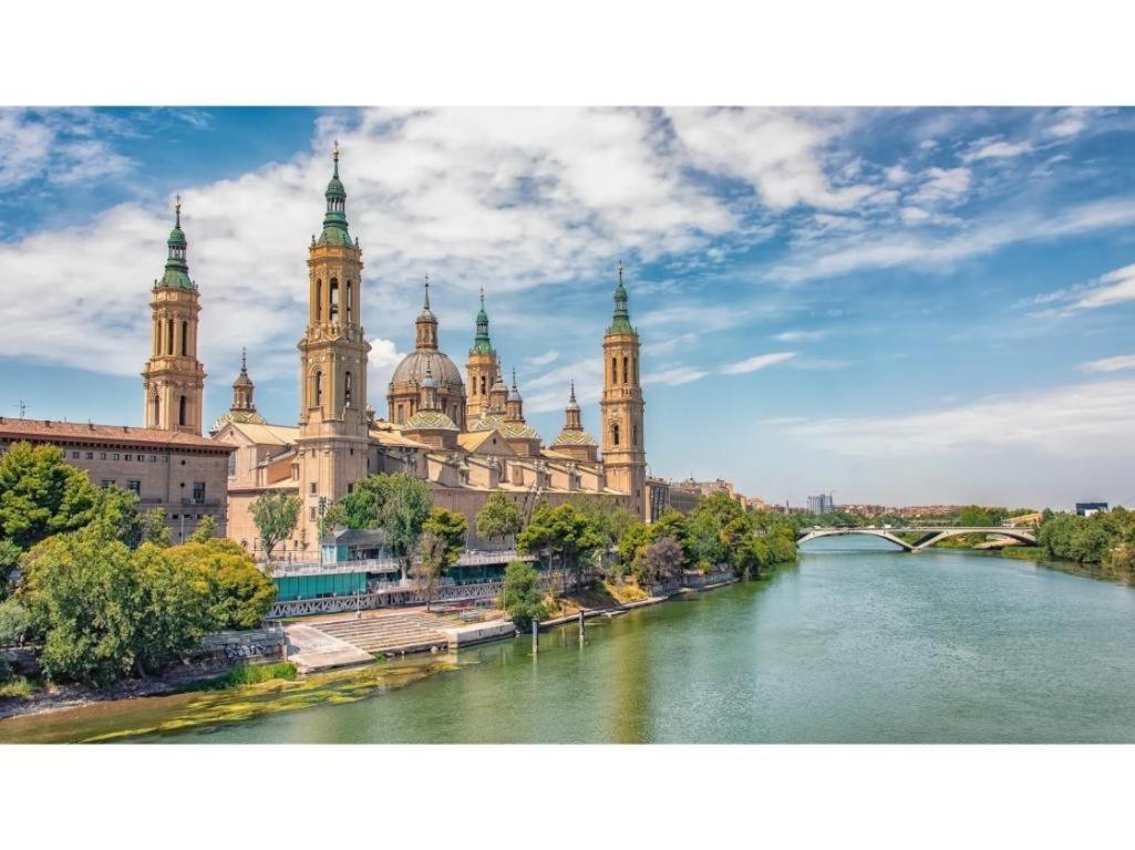 Casa Mar Centro Apartment Zaragoza Luaran gambar